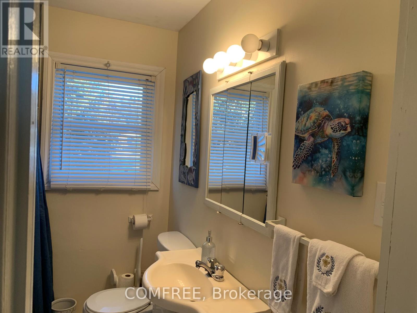 39 Lake Street Property Photo 18
