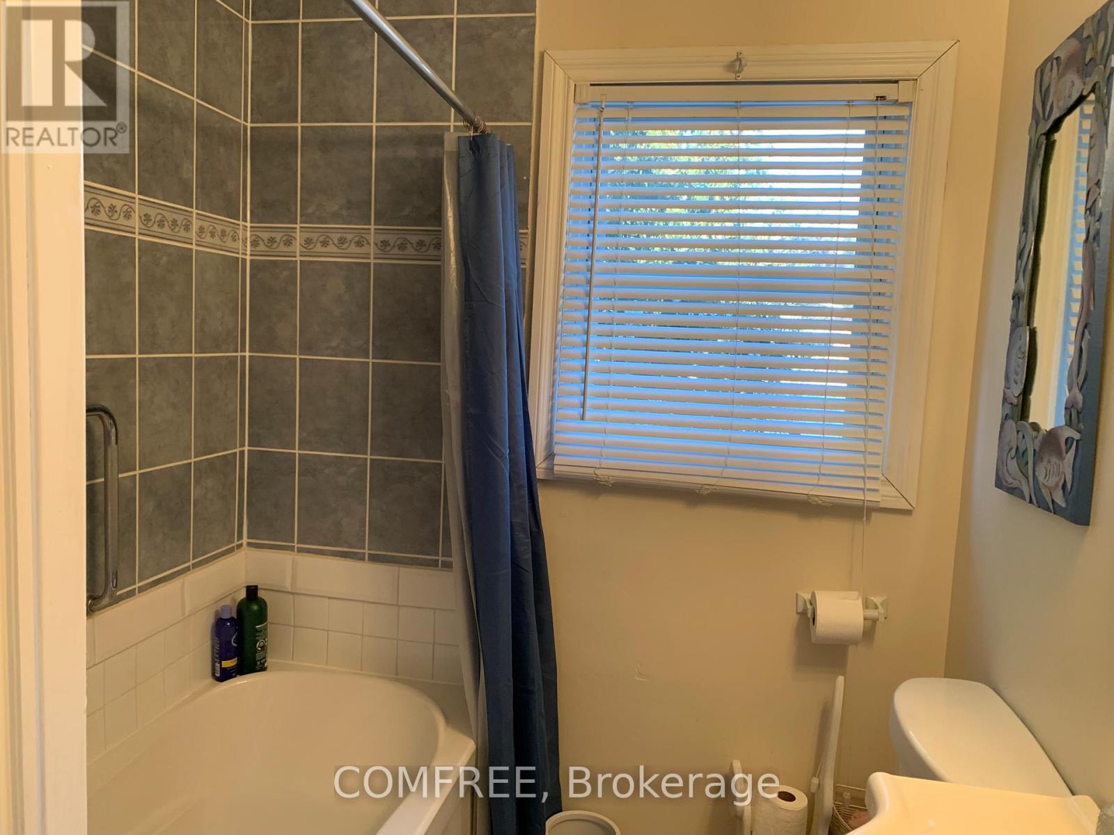 39 Lake Street Property Photo 19