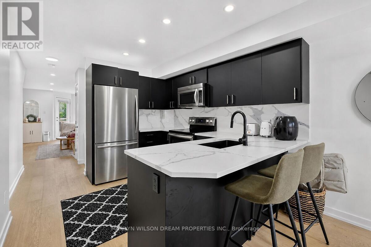 D - 4522 Innes Road Property Photo 12