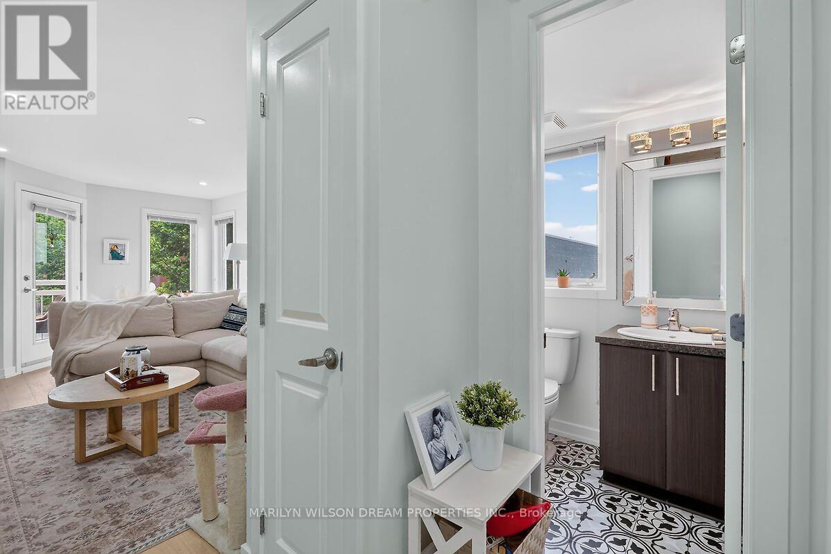 D - 4522 Innes Road Property Photo 18
