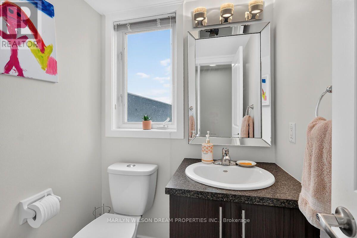 D - 4522 Innes Road Property Photo 19