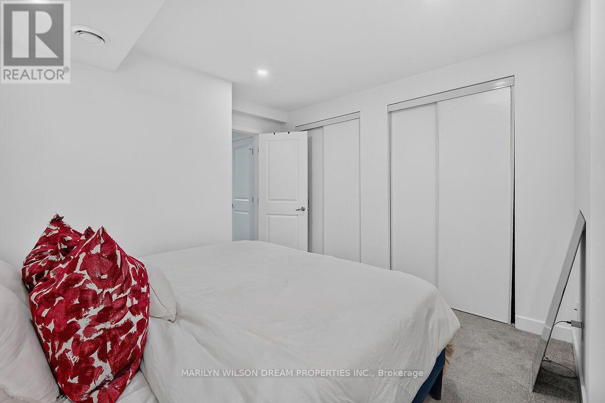 D - 4522 Innes Road Property Photo 23