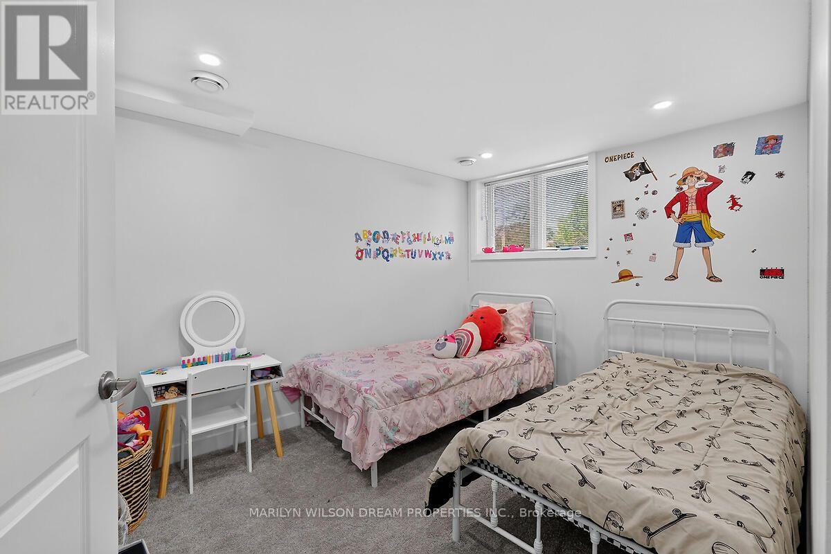 D - 4522 Innes Road Property Photo 24