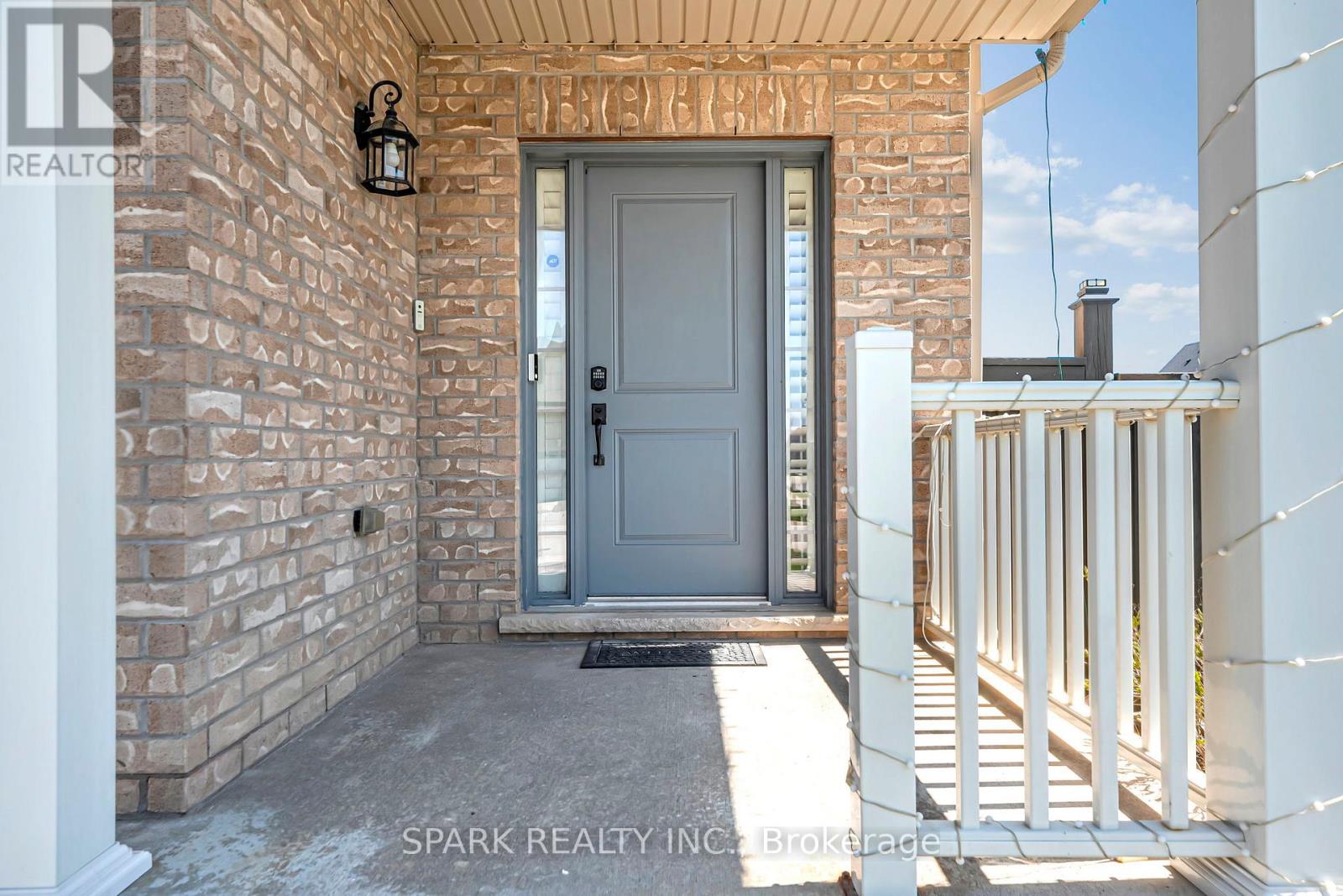 4 Cutts Crescent Property Photo 2
