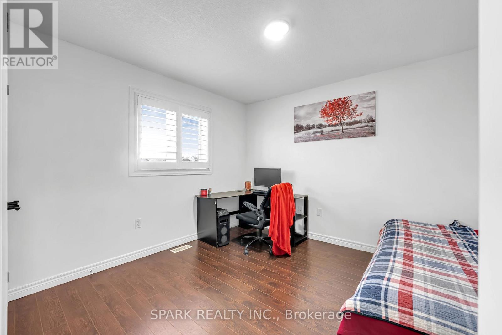 4 Cutts Crescent Property Photo 14
