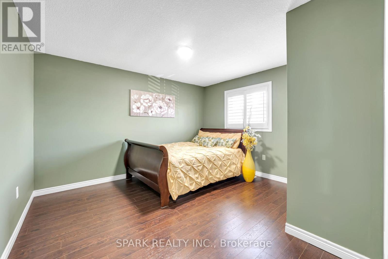4 Cutts Crescent Property Photo 15