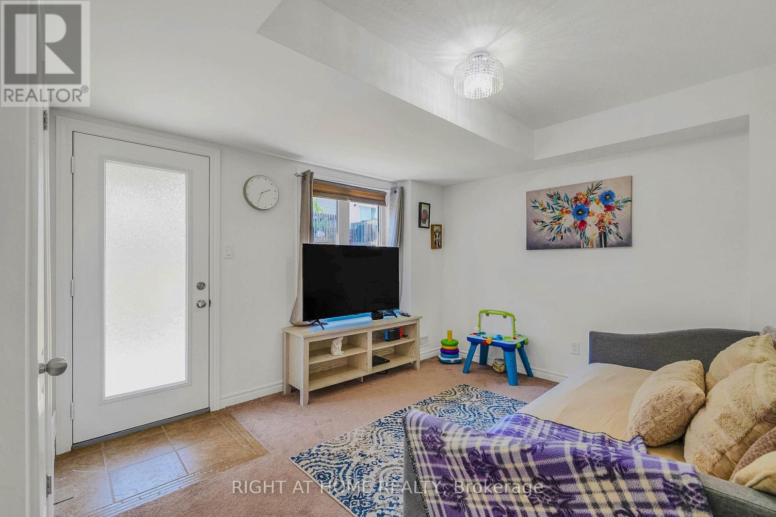 8 Kenridge Terrace Property Photo 13
