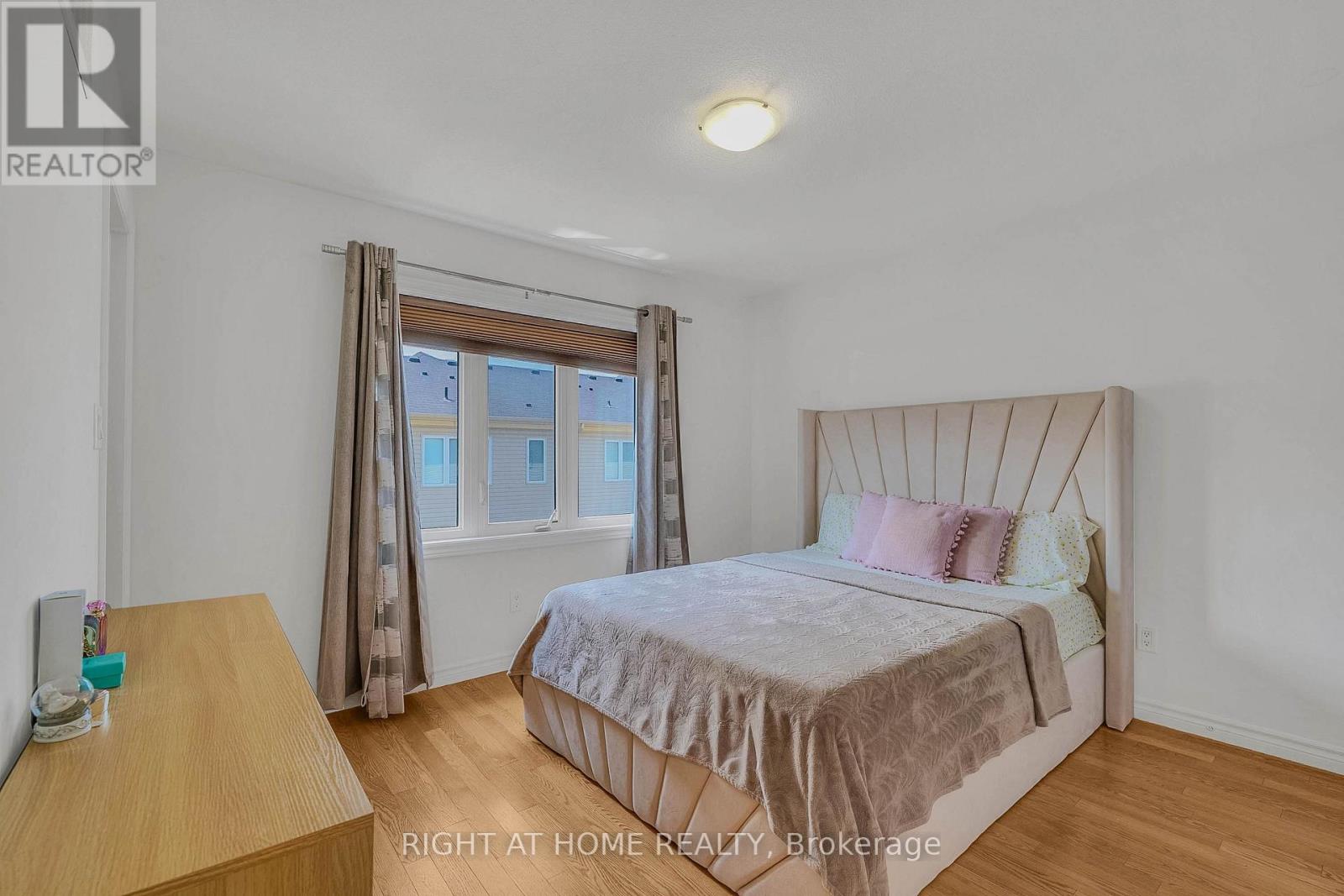 8 Kenridge Terrace Property Photo 28