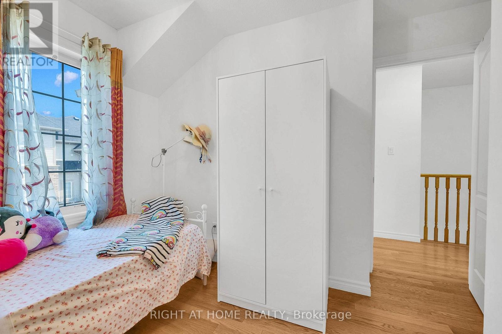 8 Kenridge Terrace Property Photo 35