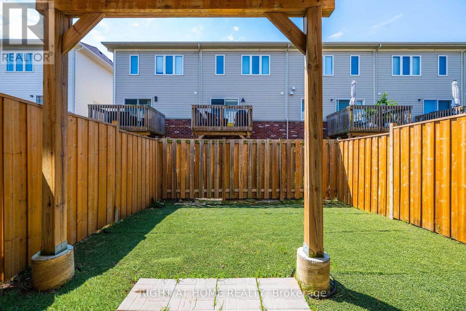 8 Kenridge Terrace Property Photo 39