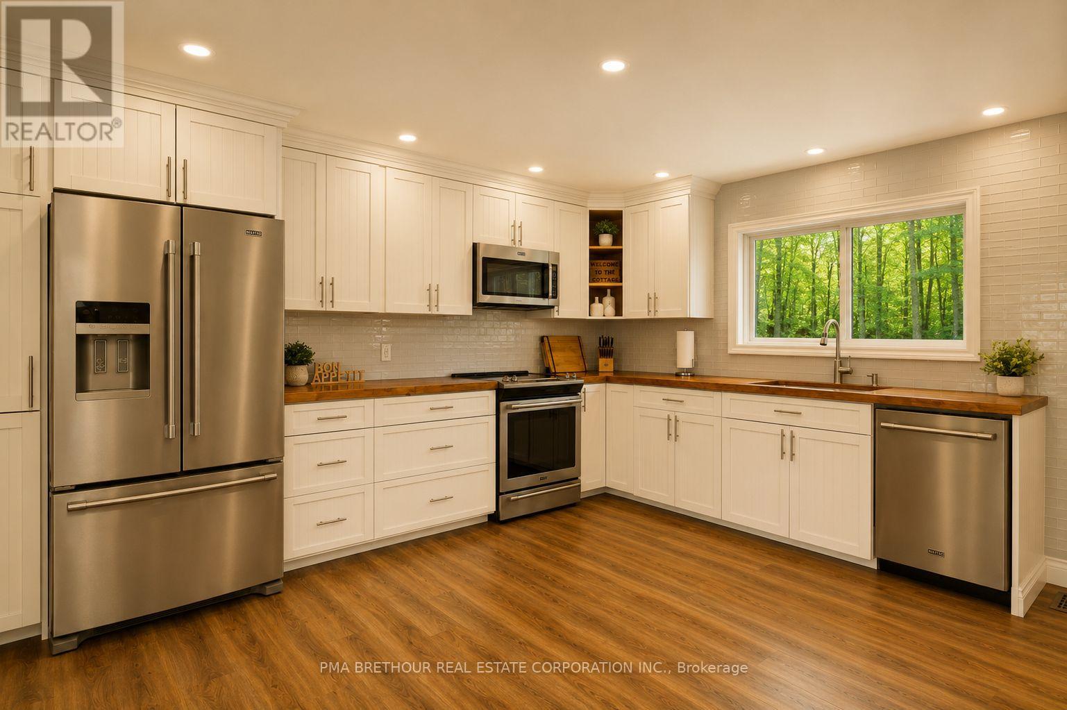 56 Long Lake Estates Road Property Photo 4