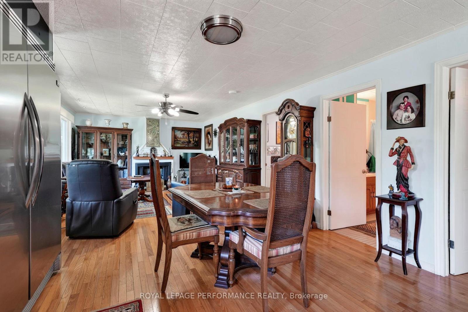 22197 Parkhill Circle Property Photo 11