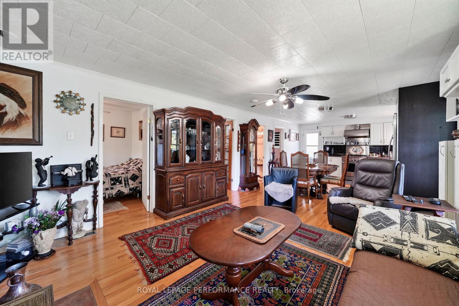 22197 Parkhill Circle Property Photo 16
