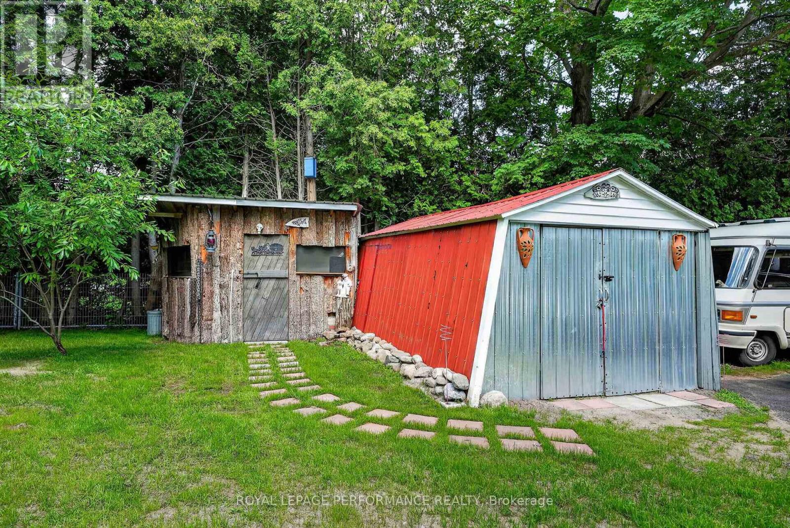 22197 Parkhill Circle Property Photo 37