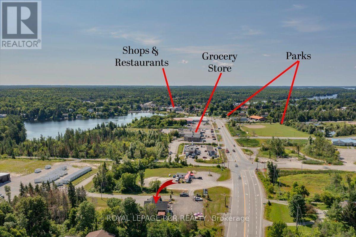 11 Pine Point Cottage Road Property Photo 5