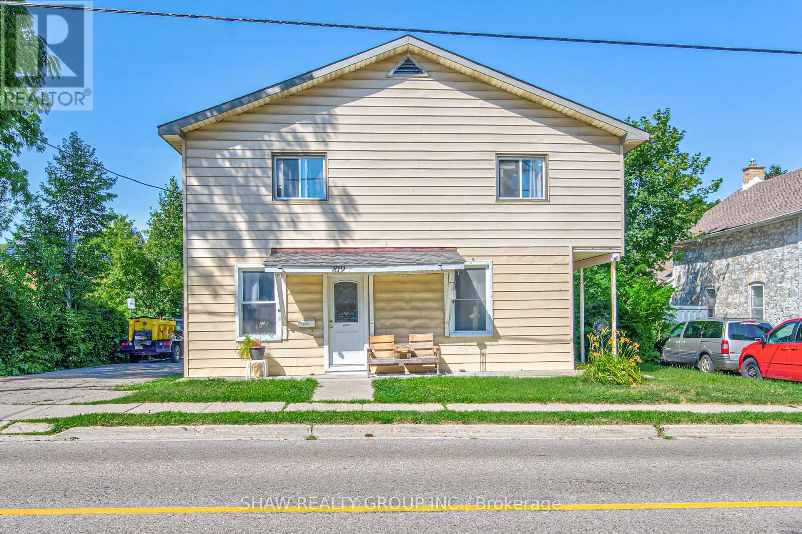 819 DUKE STREET Property Photo 1