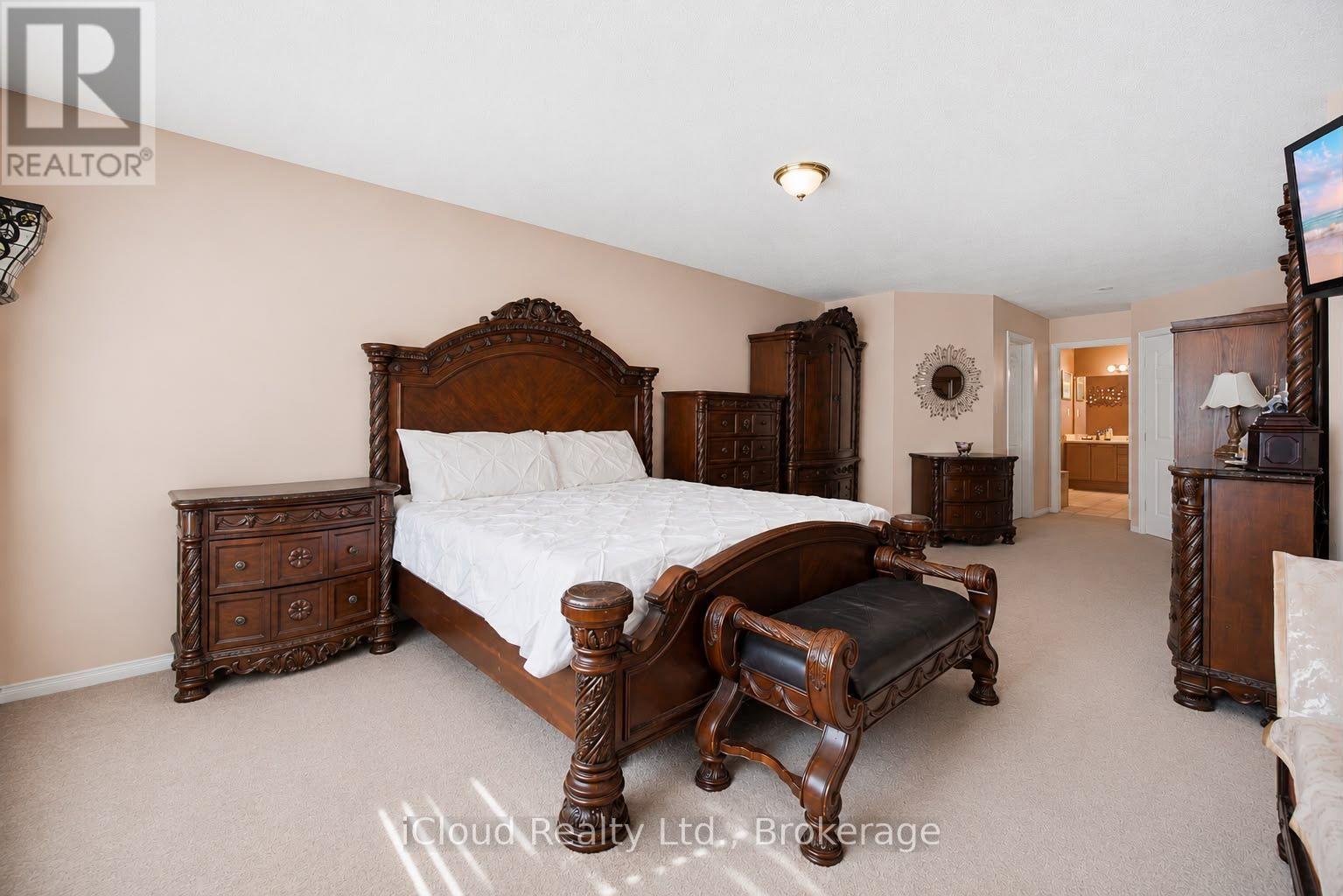 88 Southcreek Court Property Photo 14