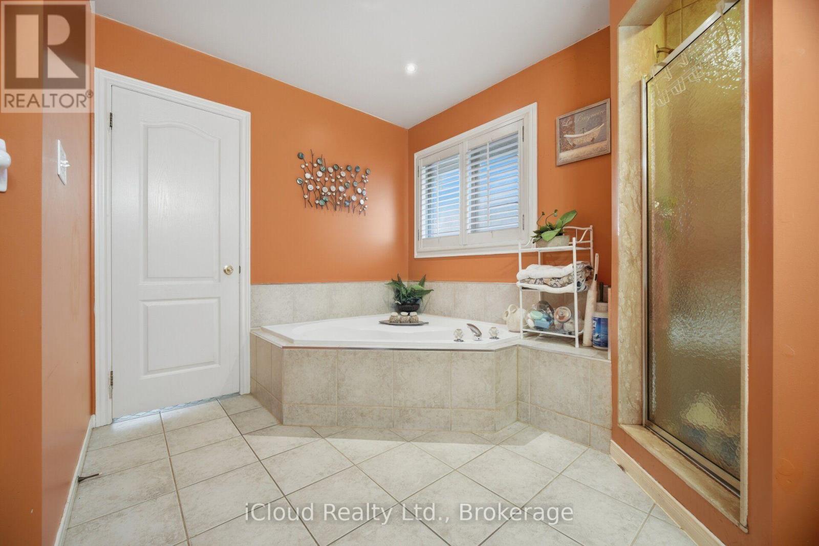 88 Southcreek Court Property Photo 20