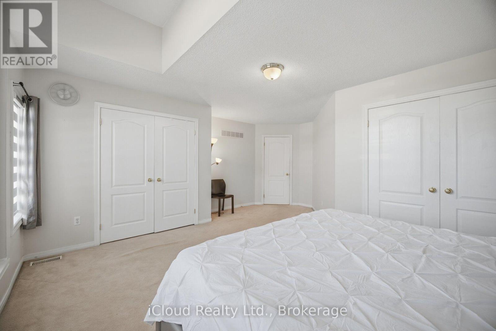 88 Southcreek Court Property Photo 22