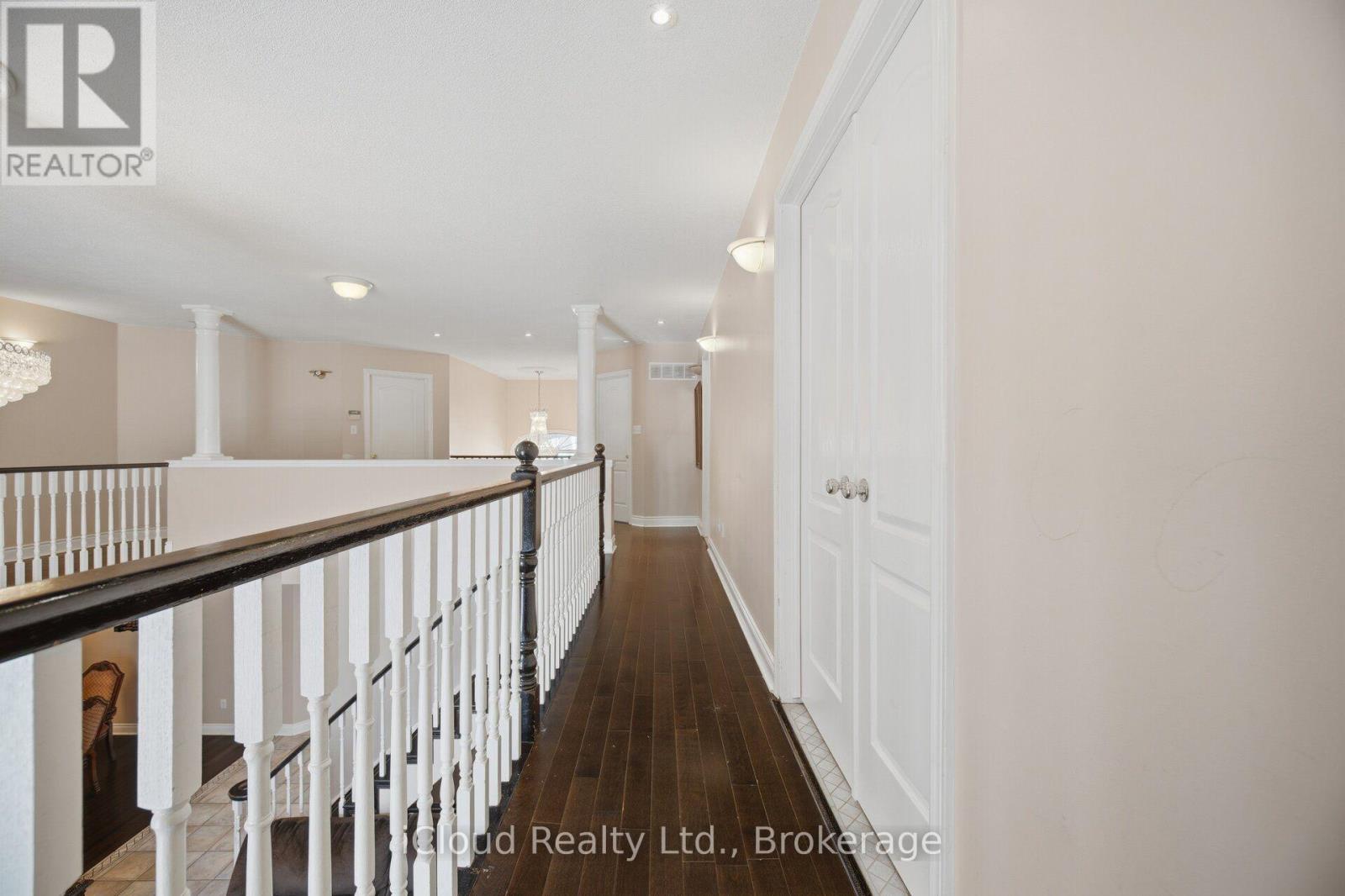 88 Southcreek Court Property Photo 23