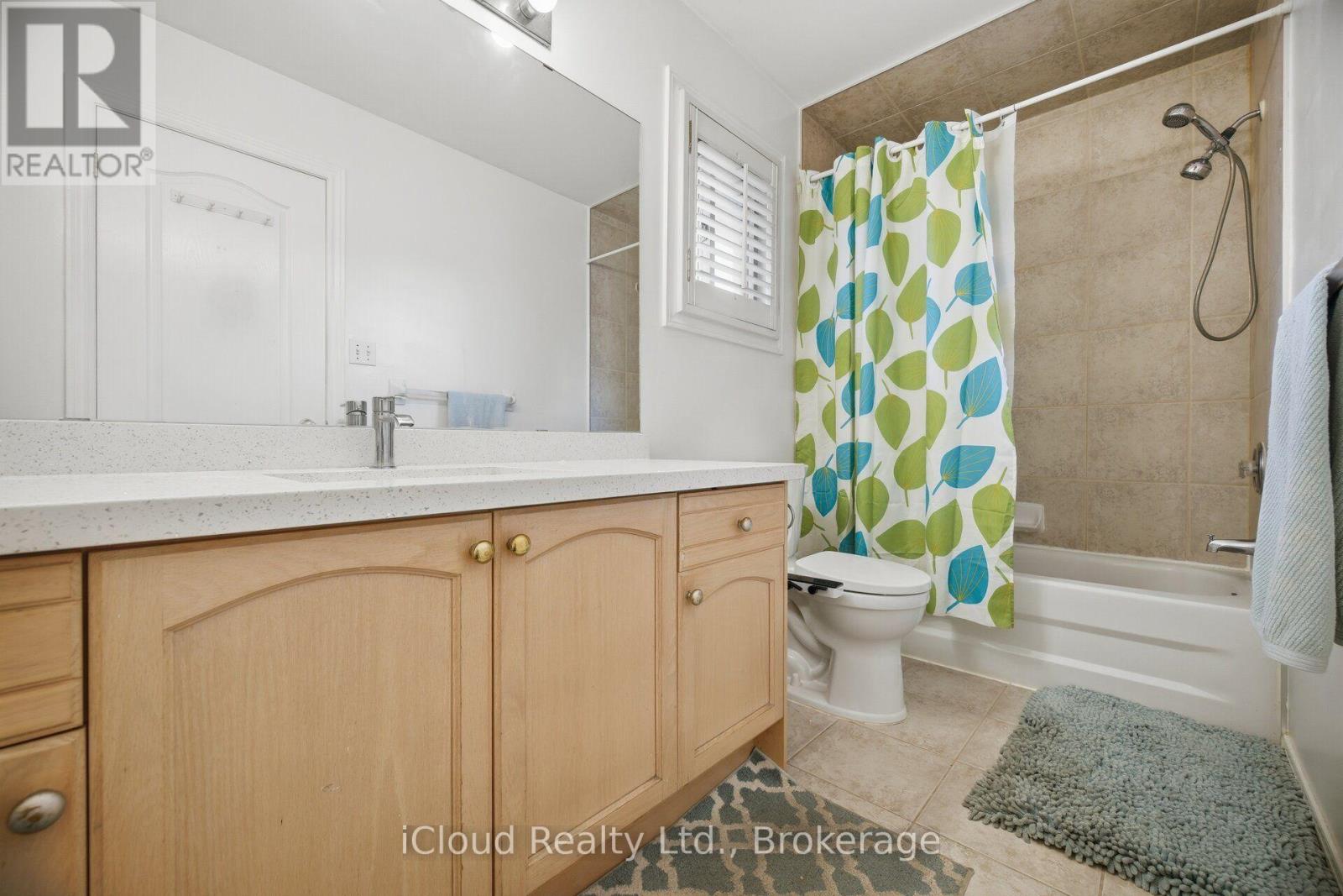 88 Southcreek Court Property Photo 24