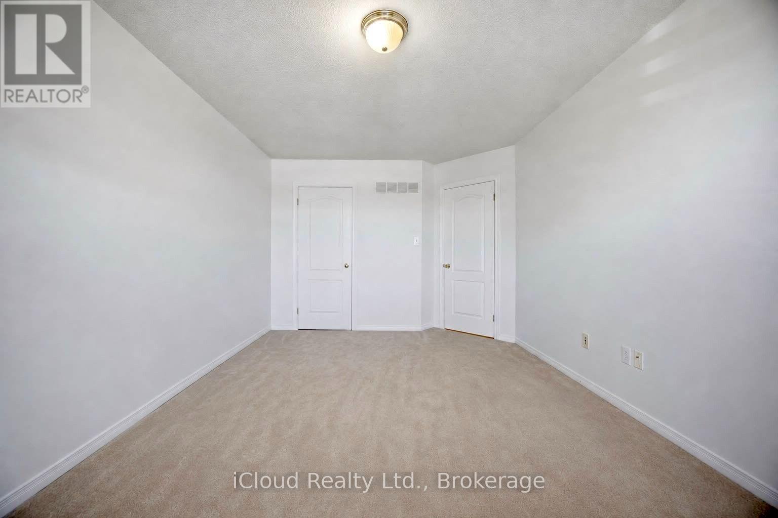 88 Southcreek Court Property Photo 26