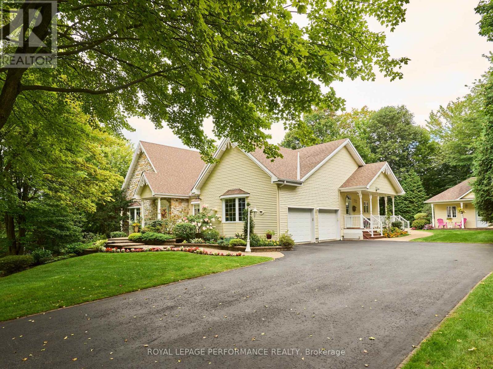 951 Golf Club Road Property Photo 1