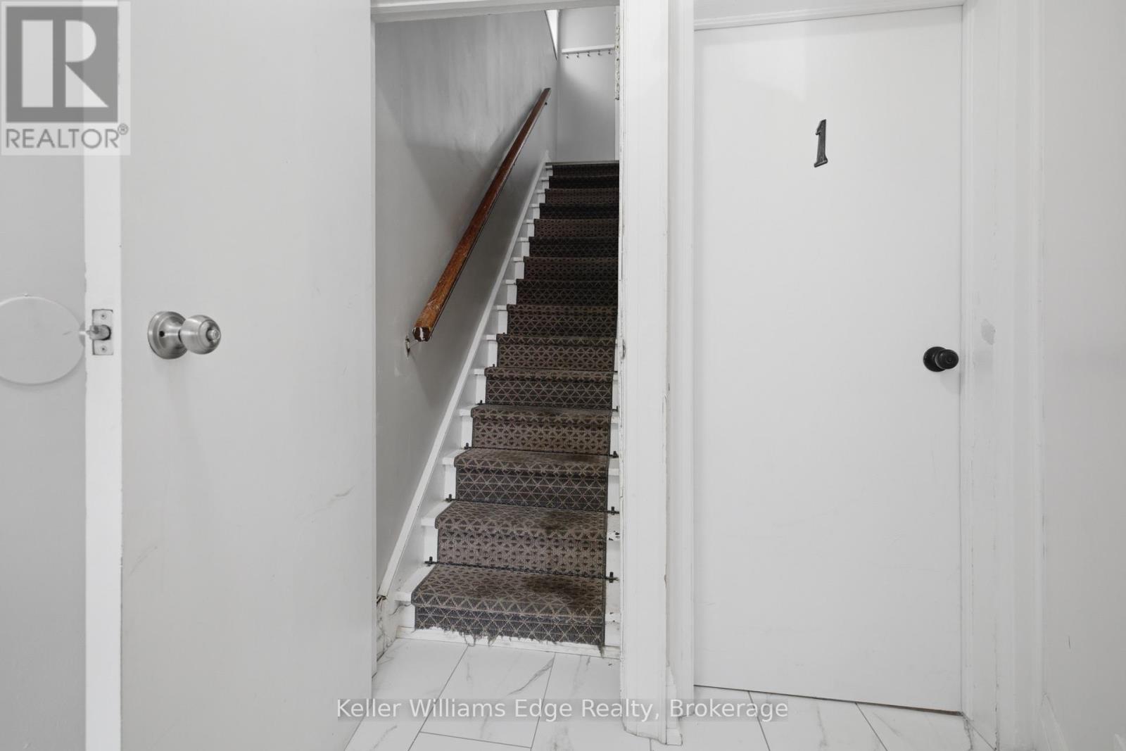 104 Rosslyn Avenue N Property Photo 26