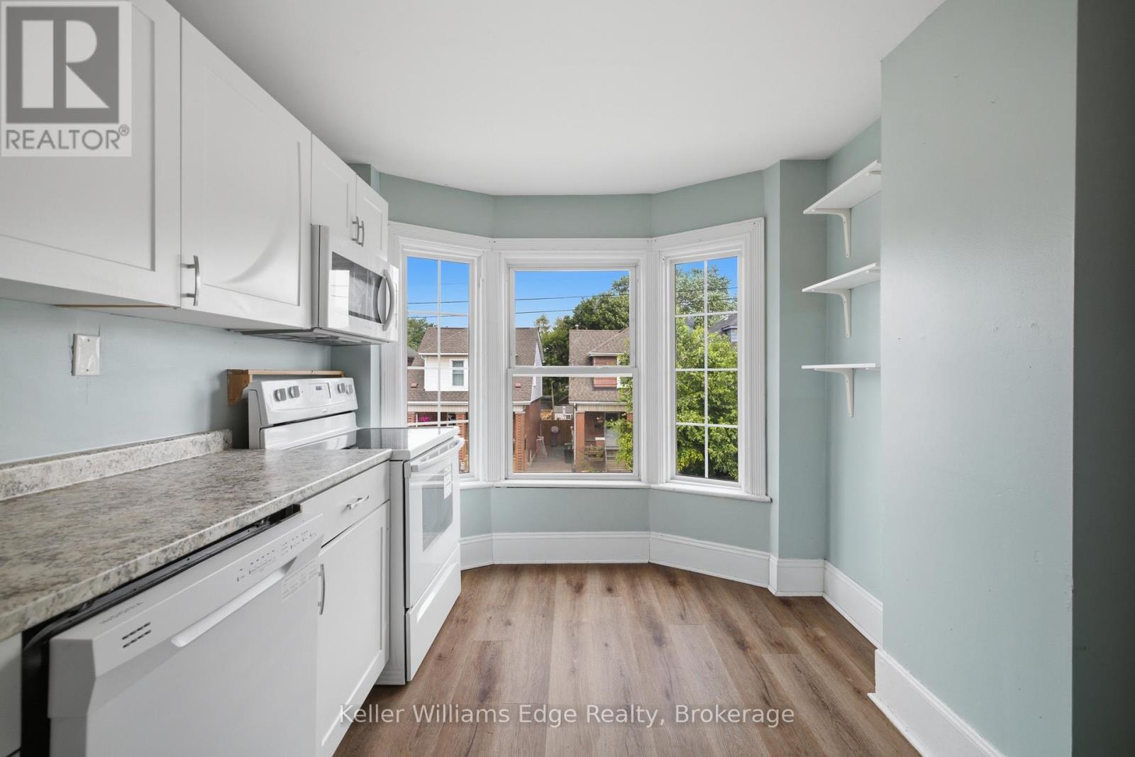 104 Rosslyn Avenue N Property Photo 35