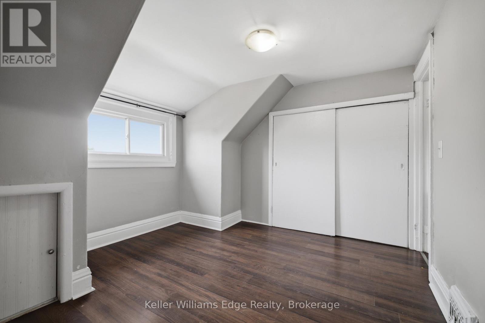 104 Rosslyn Avenue N Property Photo 43