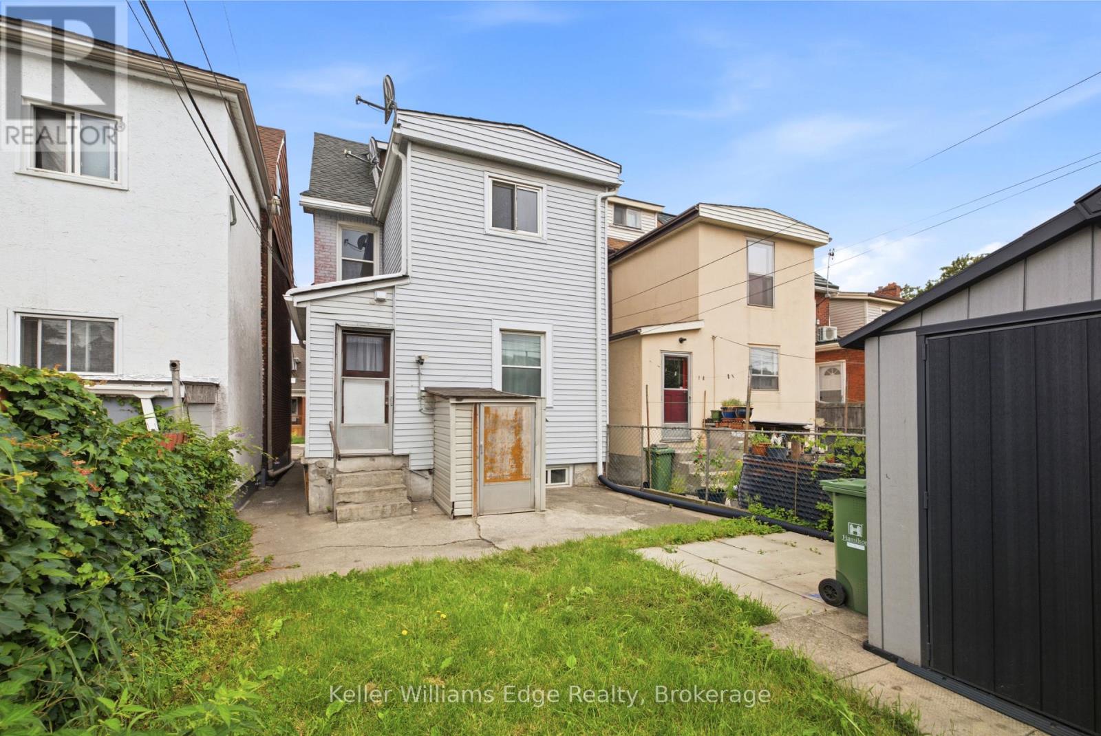 104 Rosslyn Avenue N Property Photo 45