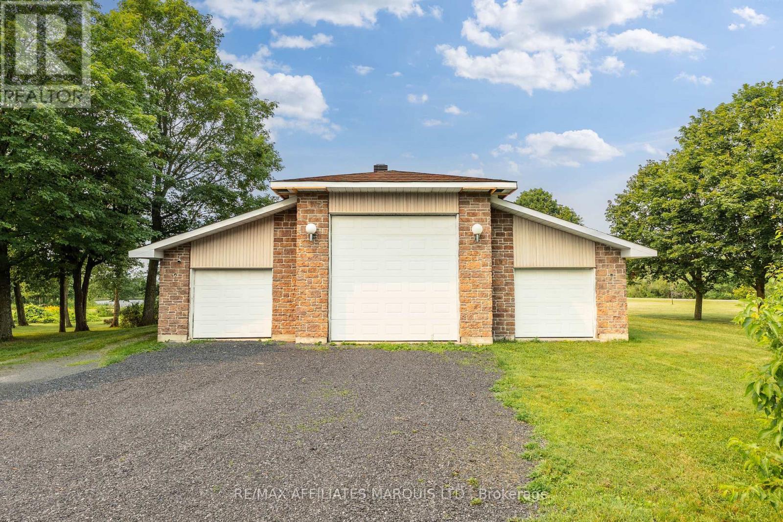 17588 Mcphail Road Property Photo 10