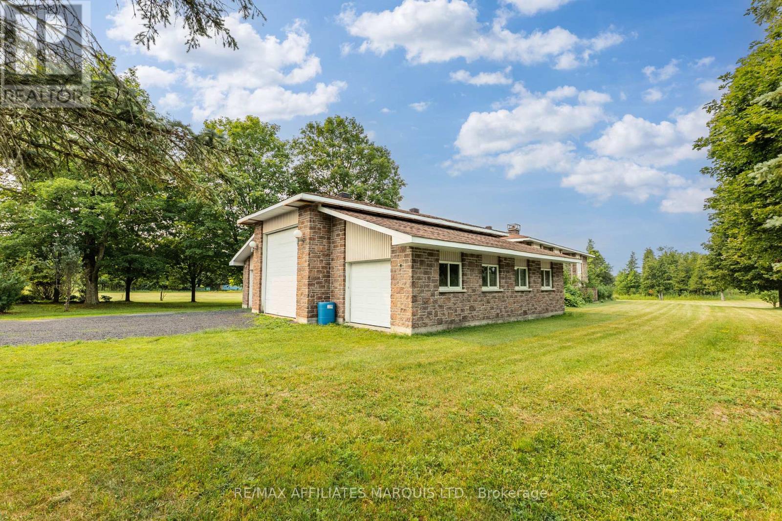 17588 Mcphail Road Property Photo 11