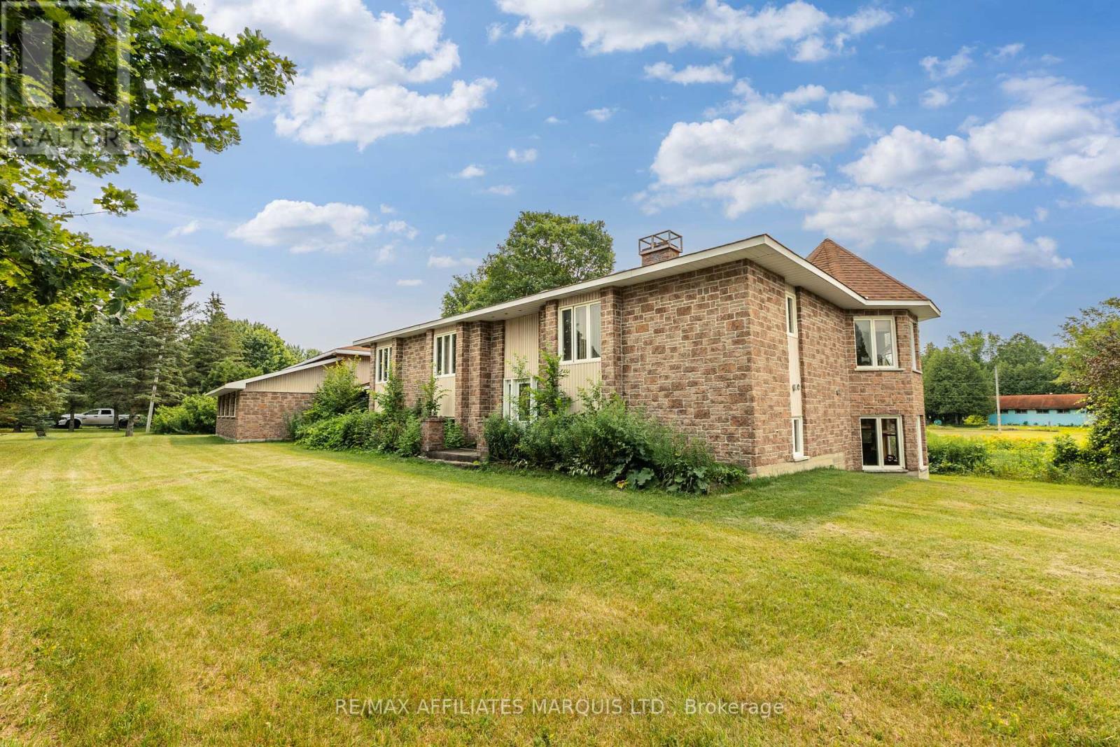 17588 Mcphail Road Property Photo 12