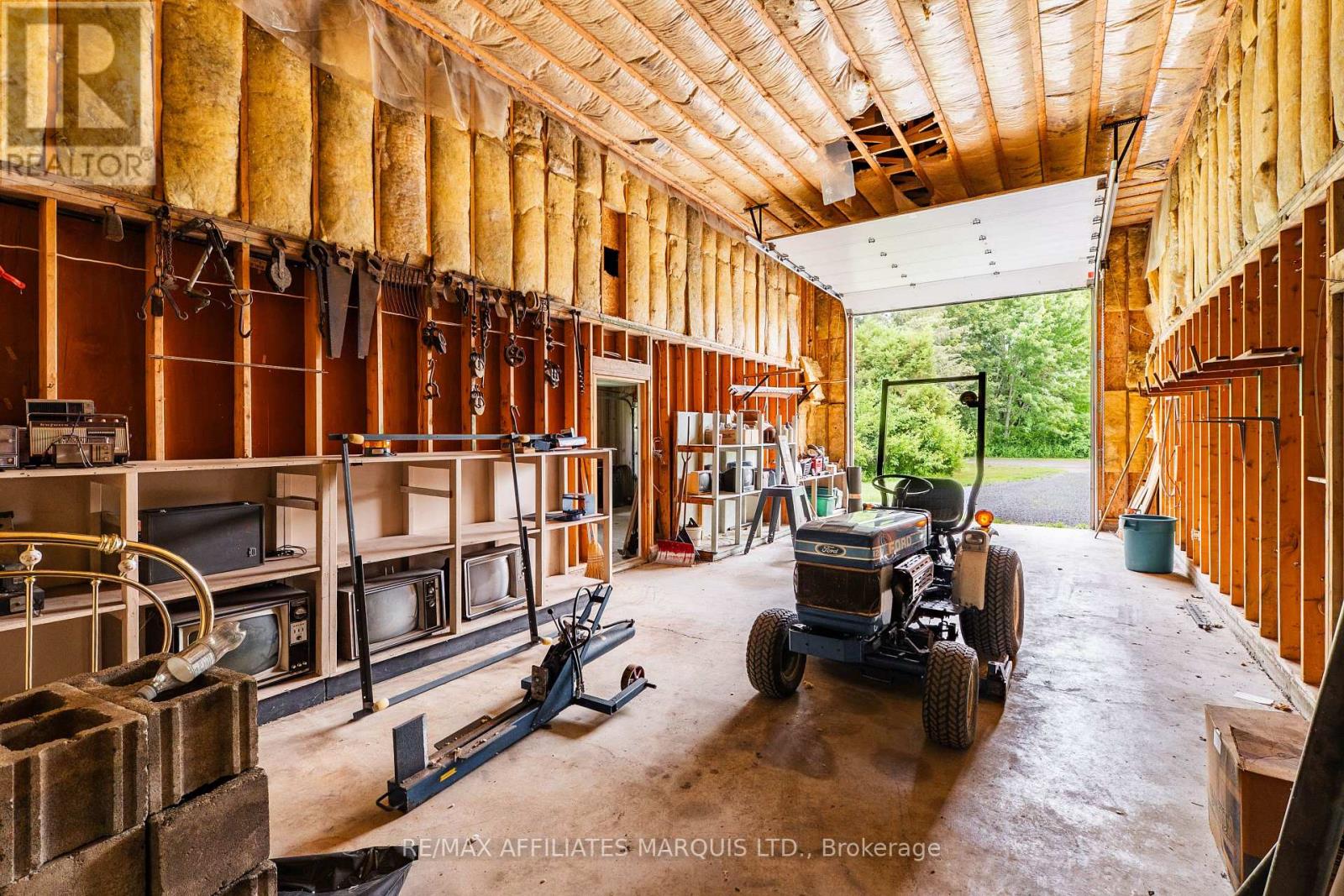 17588 Mcphail Road Property Photo 26