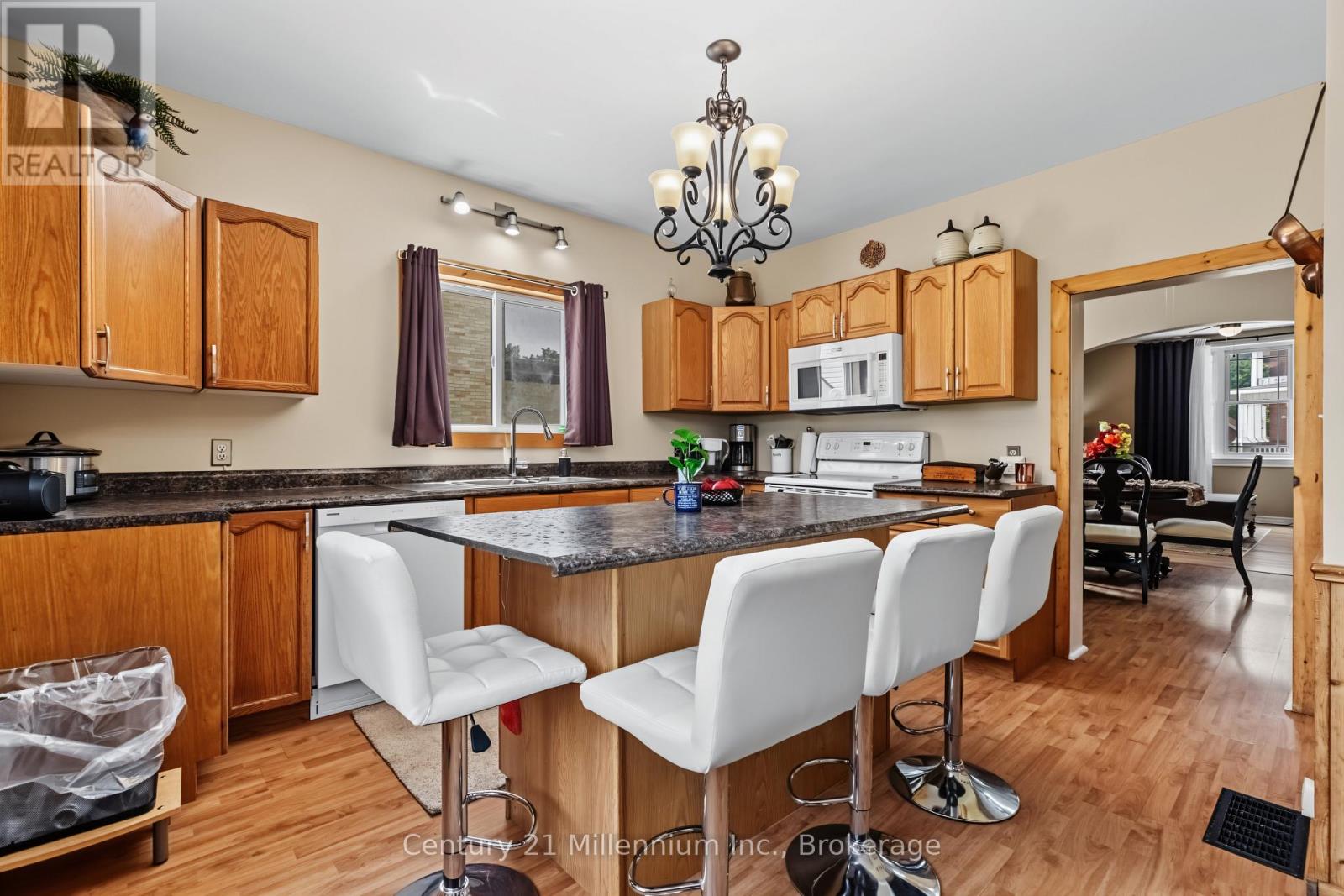 544 Louisa Street Property Photo 12