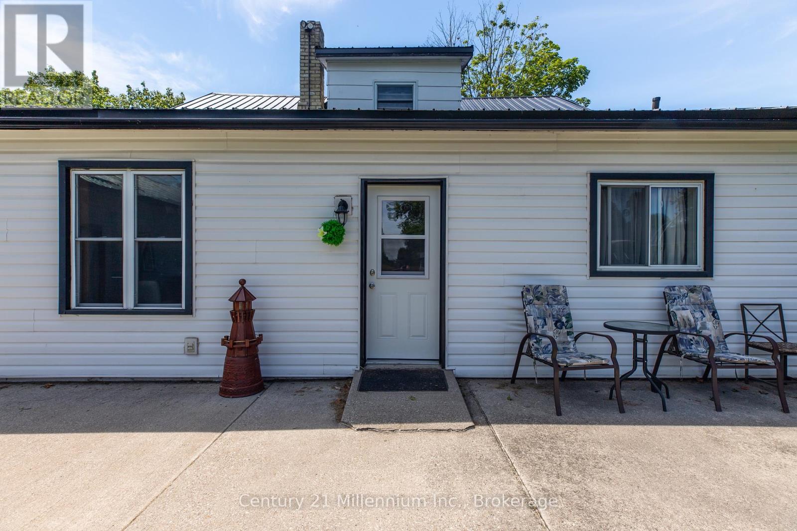 544 Louisa Street Property Photo 32