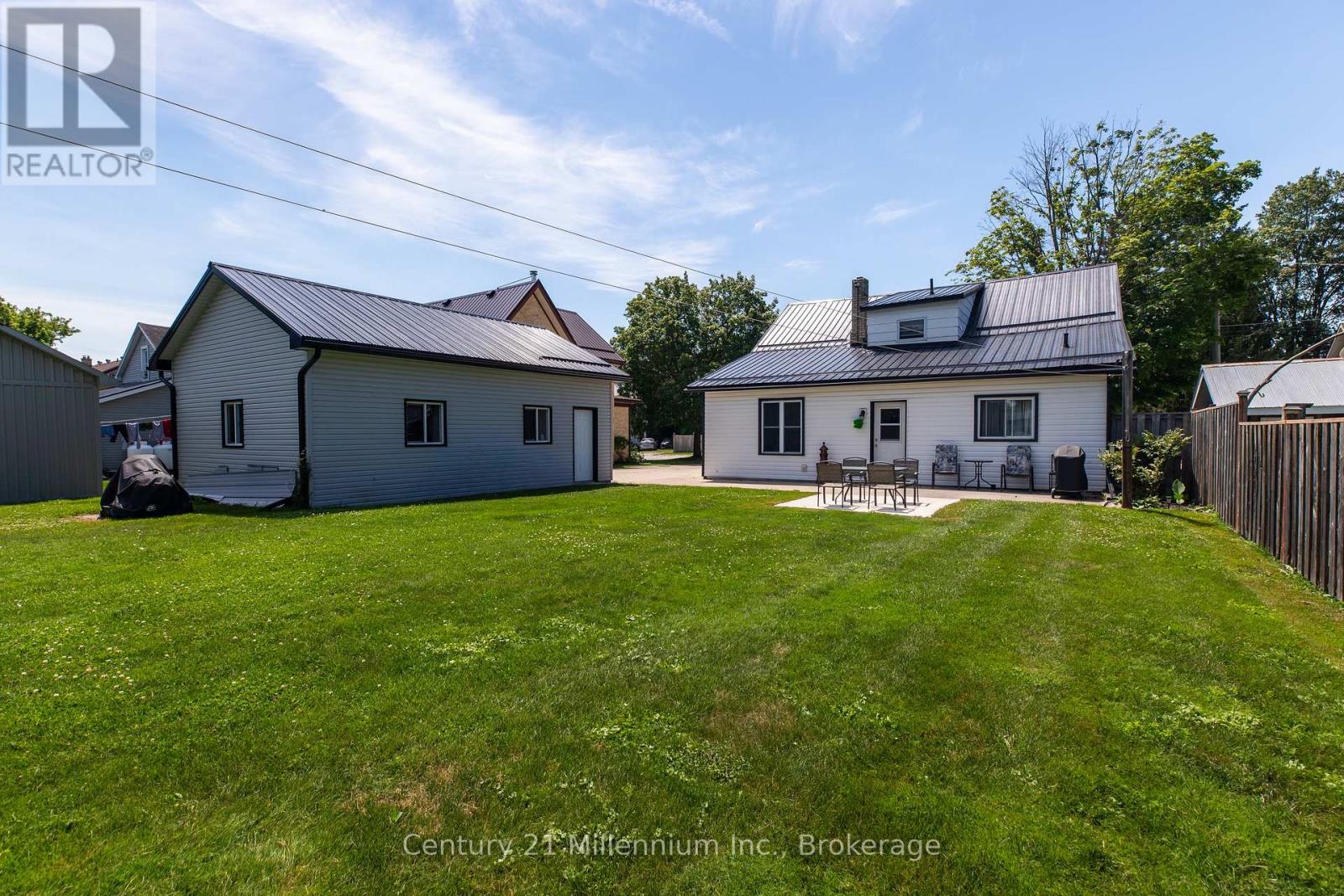 544 Louisa Street Property Photo 34