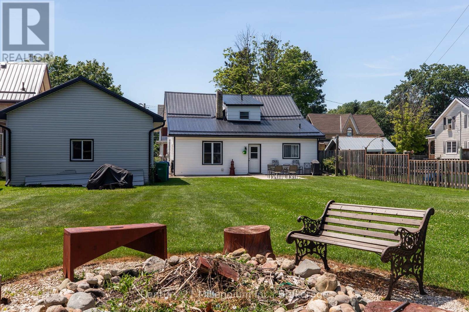 544 Louisa Street Property Photo 36
