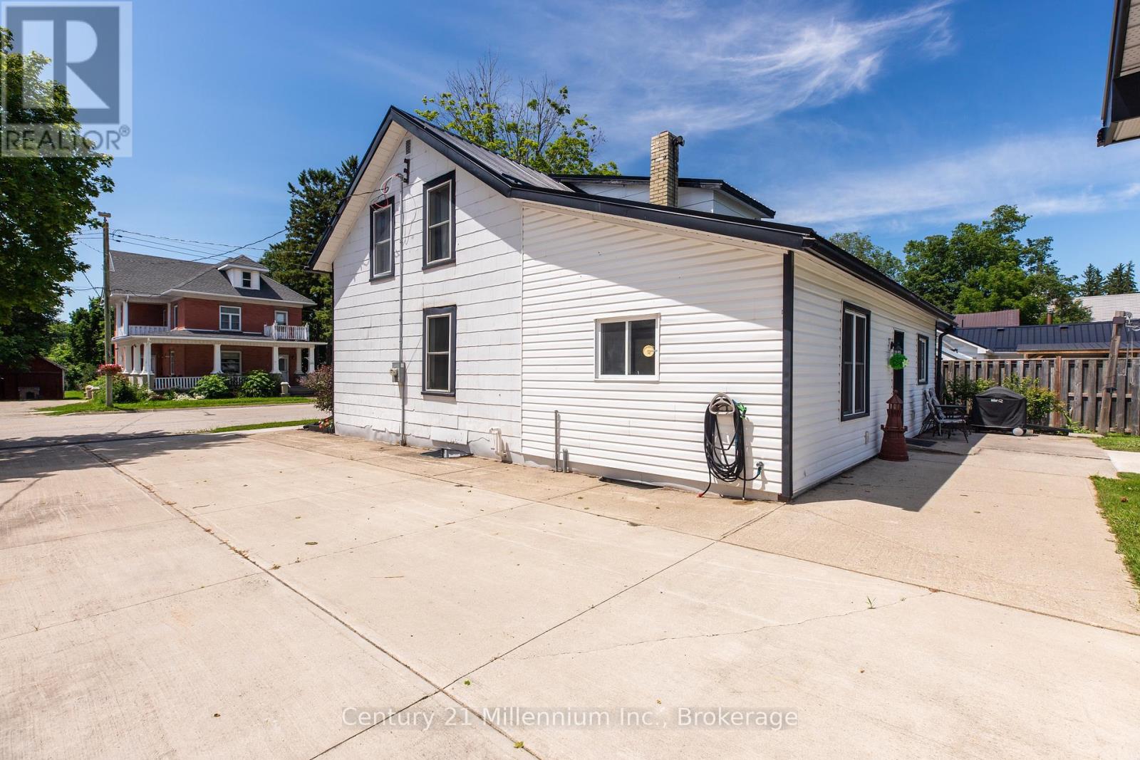544 Louisa Street Property Photo 43