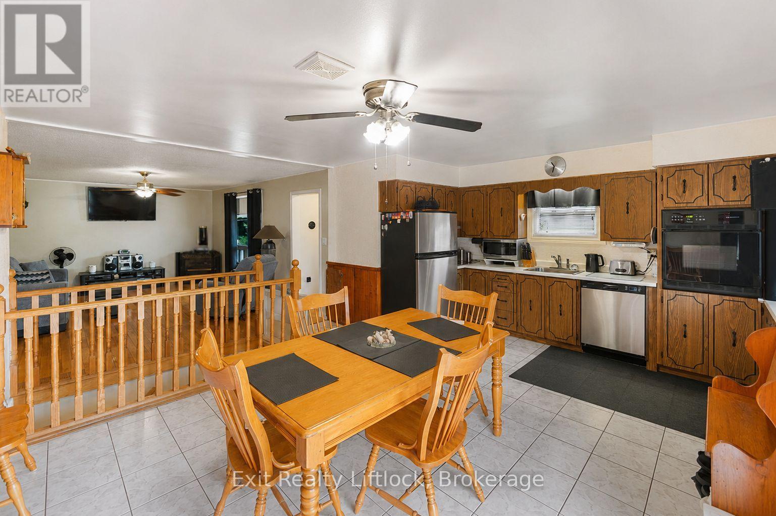 2 Edgewood Avenue Property Photo 7