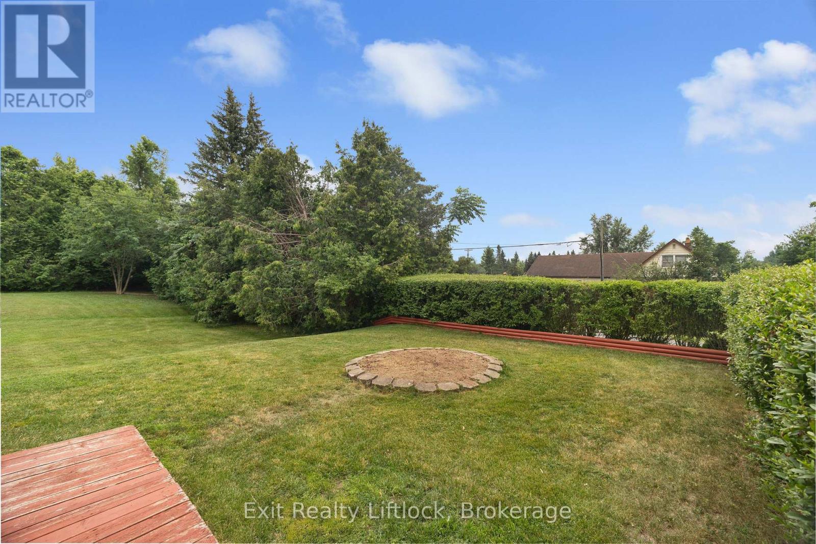 2 Edgewood Avenue Property Photo 27