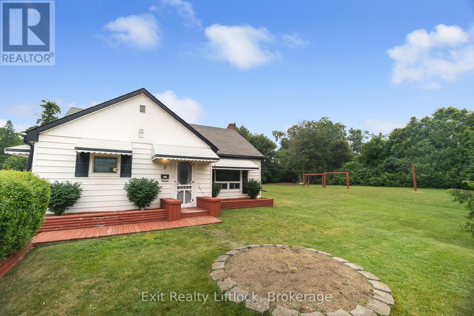 2 Edgewood Avenue Property Photo 28