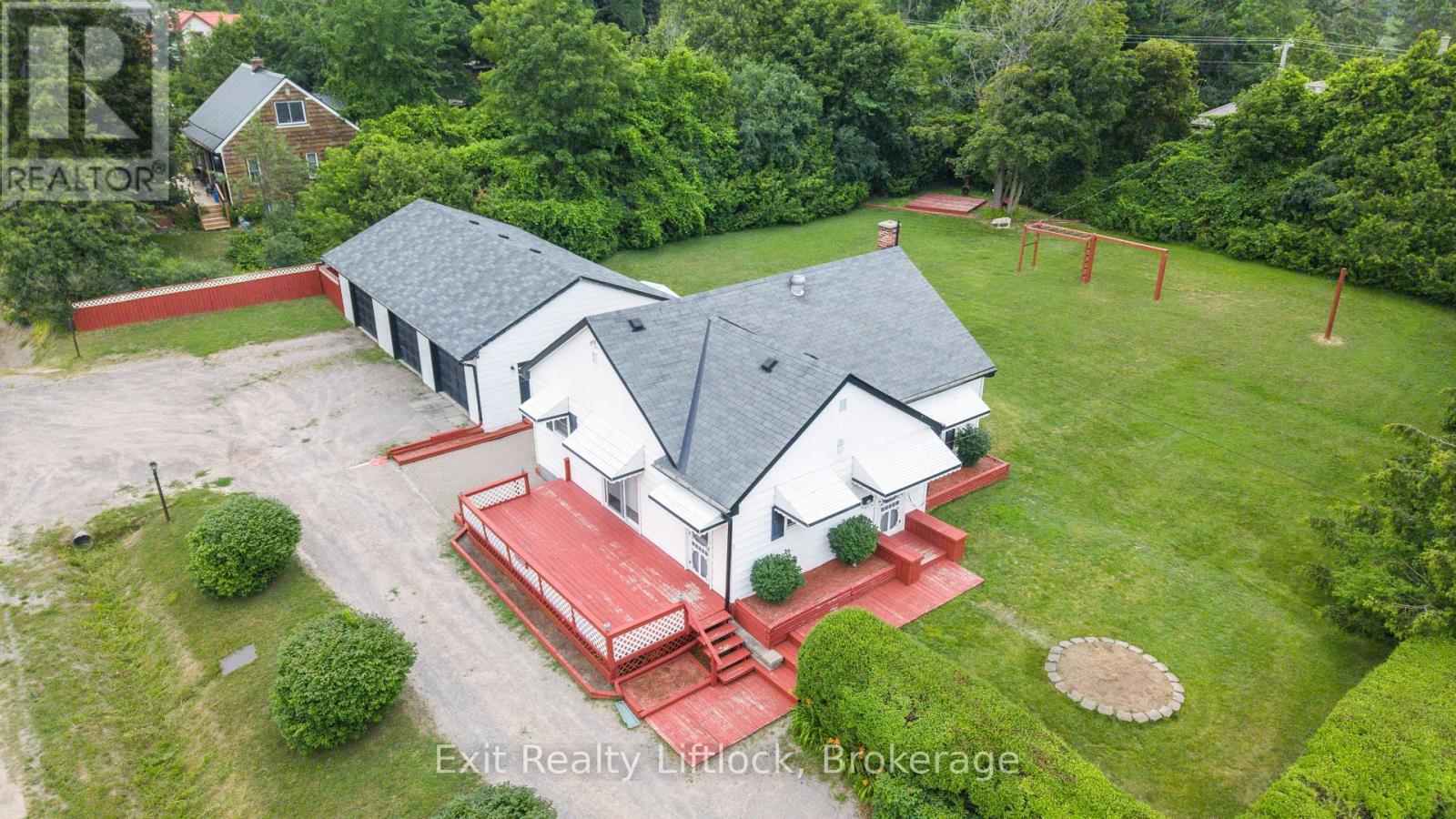 2 Edgewood Avenue Property Photo 36