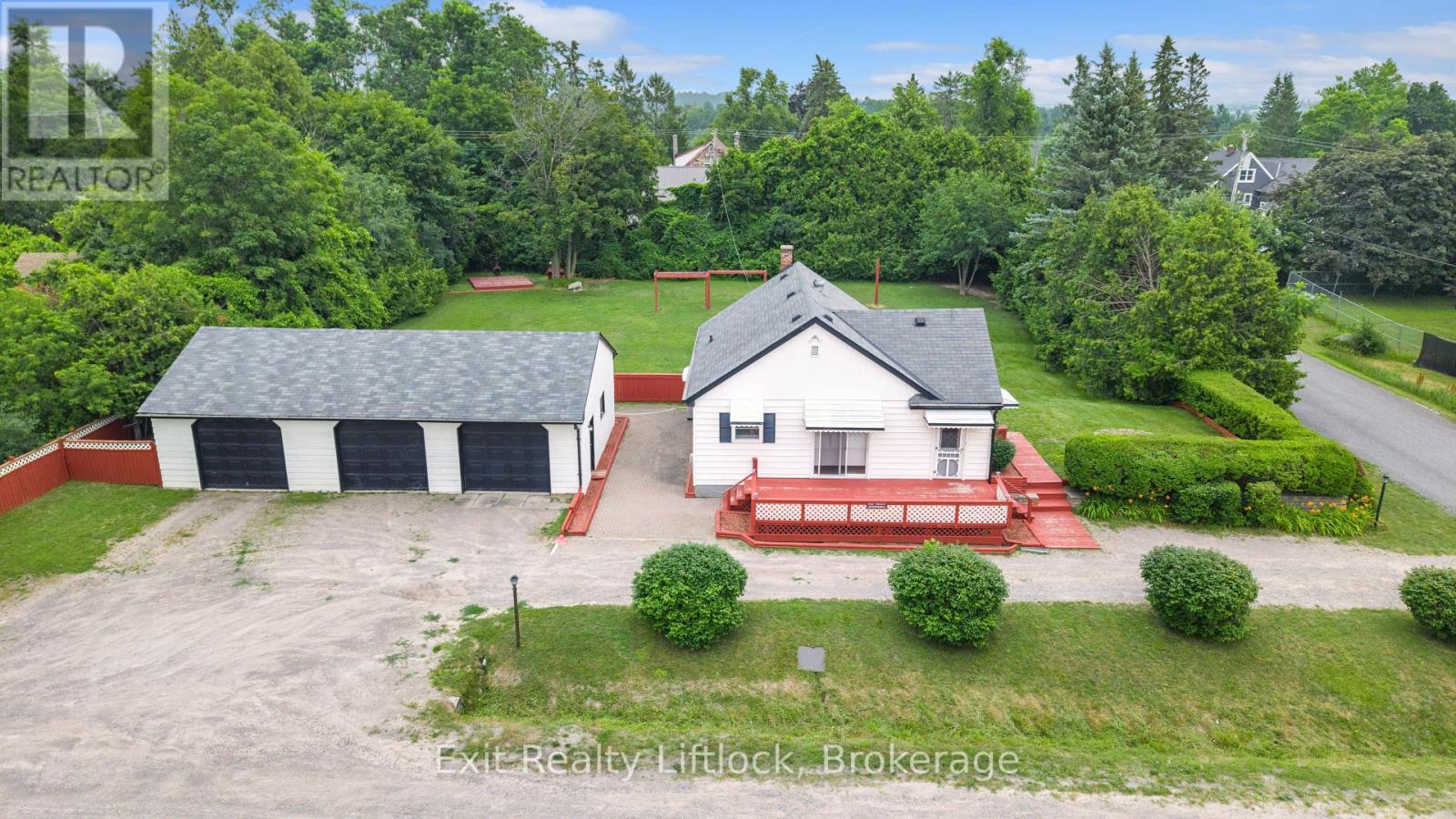 2 Edgewood Avenue Property Photo 37