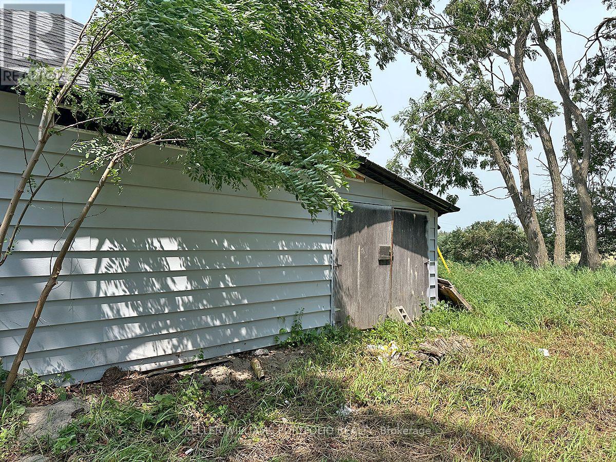 389 County Rd 48 Road Property Photo 32