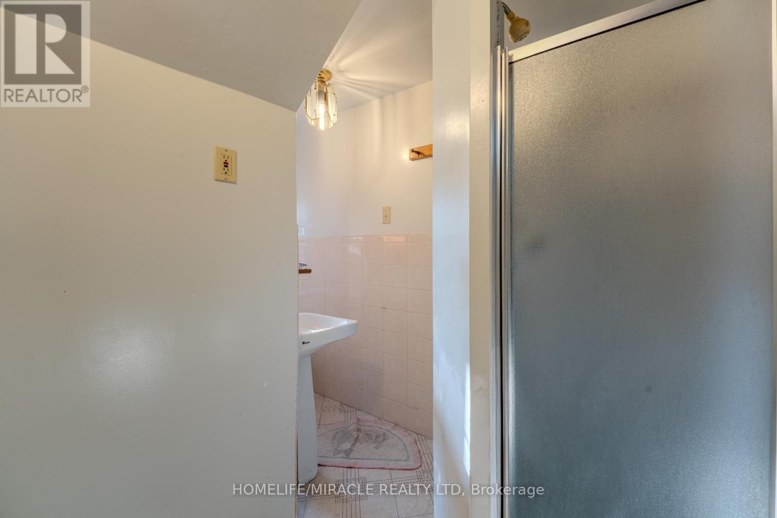 5214 Third Avenue Property Photo 19