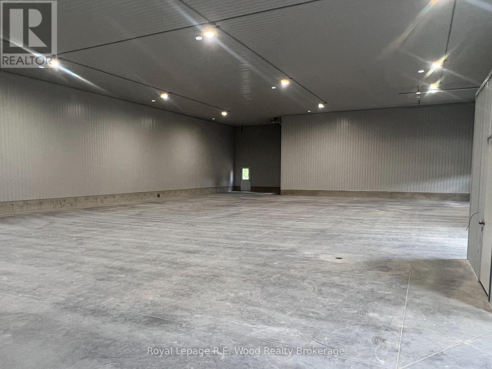 1436 Bell Mill Side Road Property Photo 3