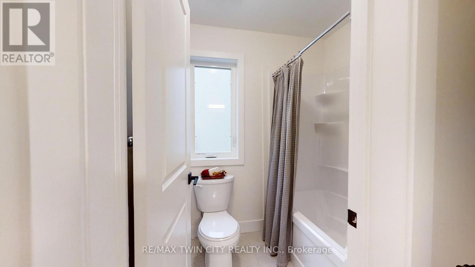 77 Christopher Court Property Photo 21