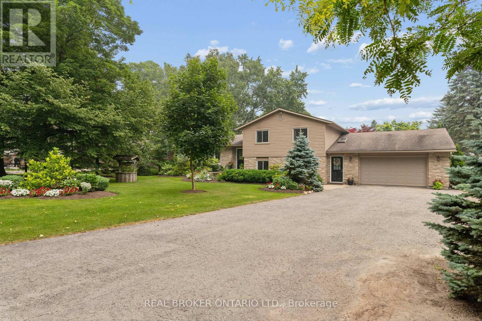 7323 Sideroad 15, Rr1 Road Property Photo 1